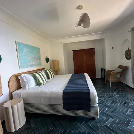 Volare, 아파트 카프리