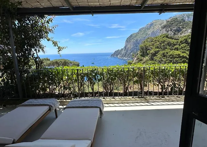 아파트 Volare, 카프리